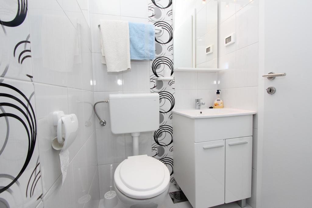 Apartments Santin Ровин Екстериор снимка