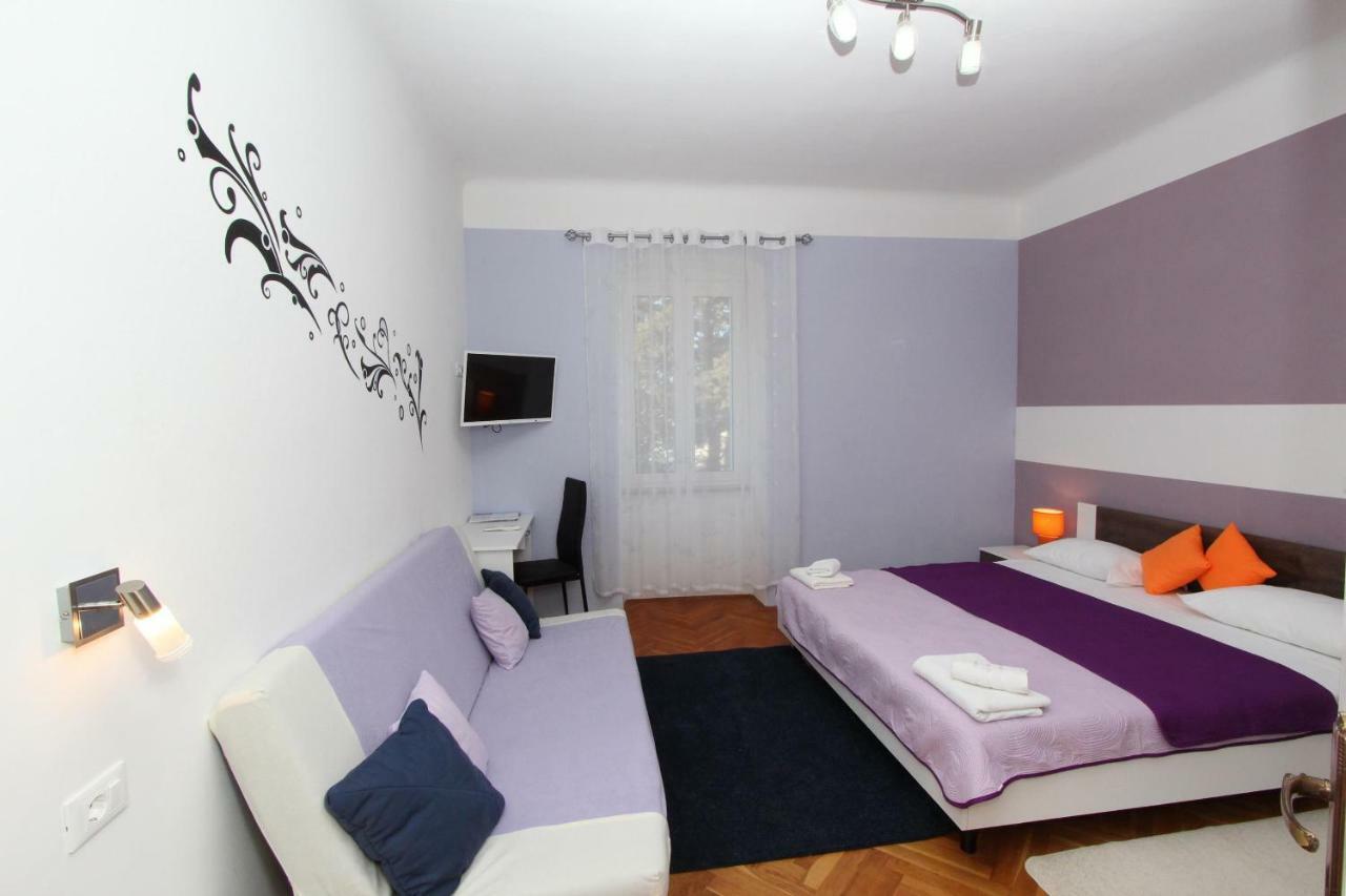 Apartments Santin Ровин Екстериор снимка