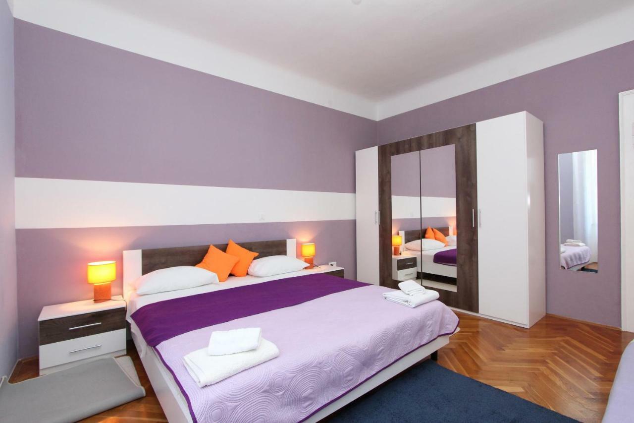 Apartments Santin Ровин Екстериор снимка